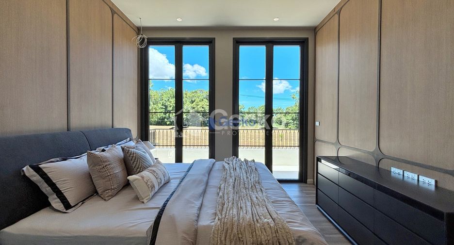 For sale 4 bedrooms house in Bang Lamung, Chonburi