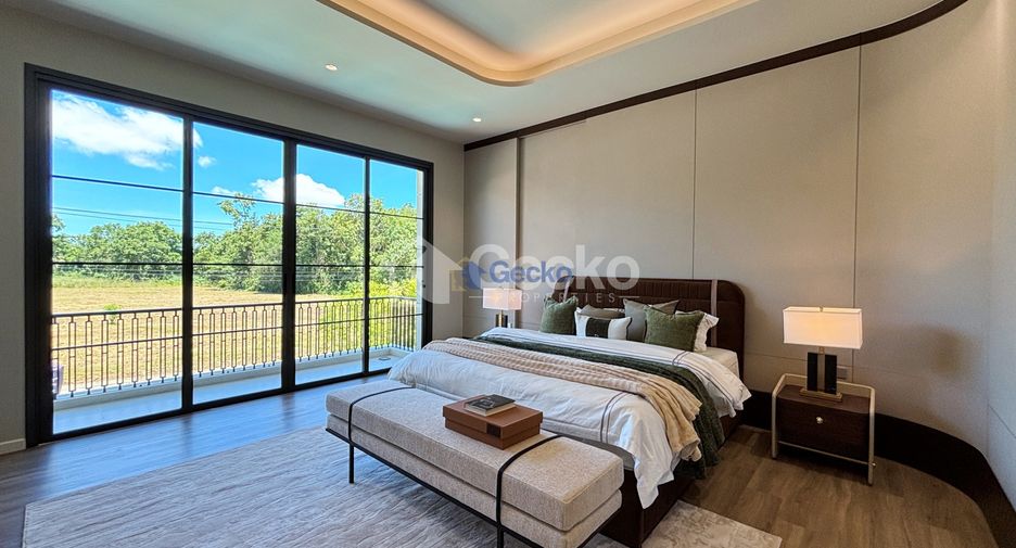 For sale 4 bedrooms house in Bang Lamung, Chonburi