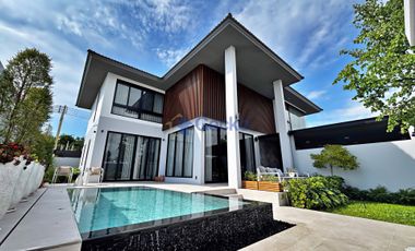 For sale 4 bedrooms house in East Pattaya, Pattaya
