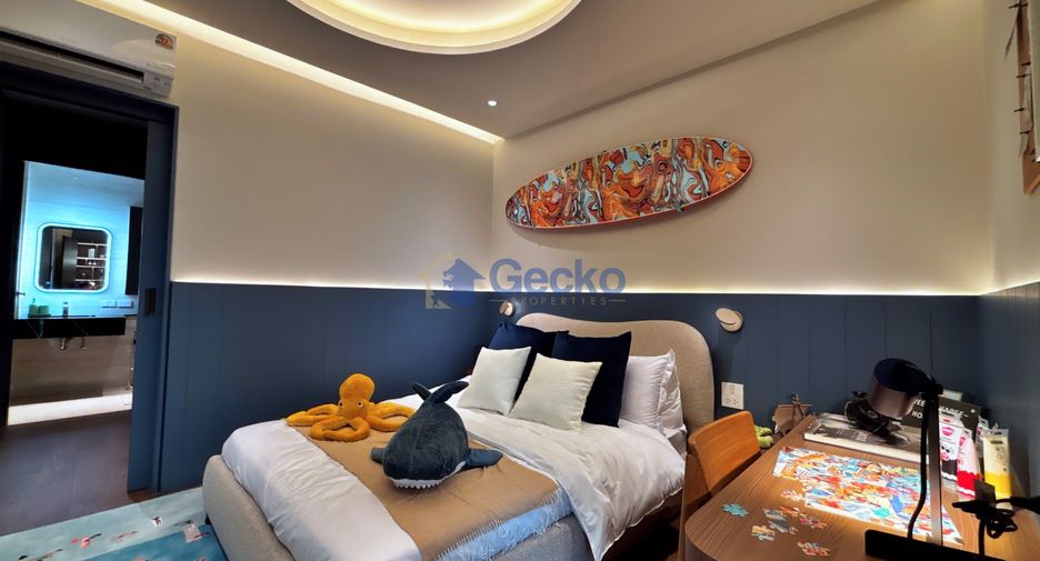 For sale 4 bedrooms house in East Pattaya, Pattaya