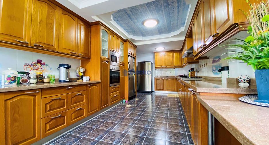 Продажа 3 спальни дом в Восточная Паттайя, Паттайя