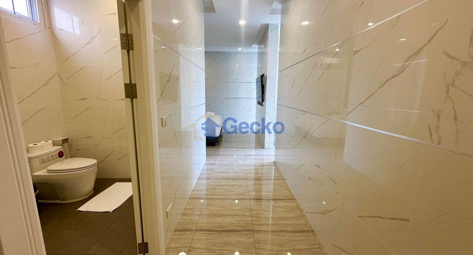 For rent 6 bedrooms house in South Pattaya, Pattaya