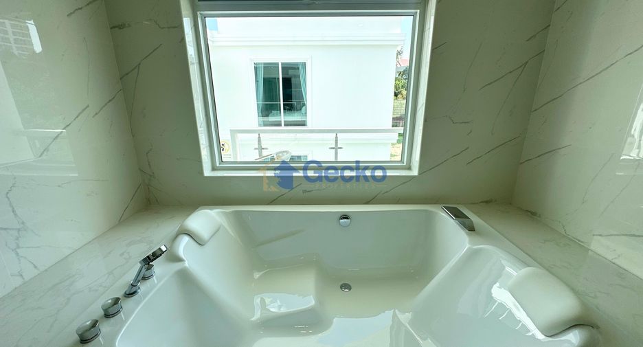 For rent 6 bedrooms house in South Pattaya, Pattaya