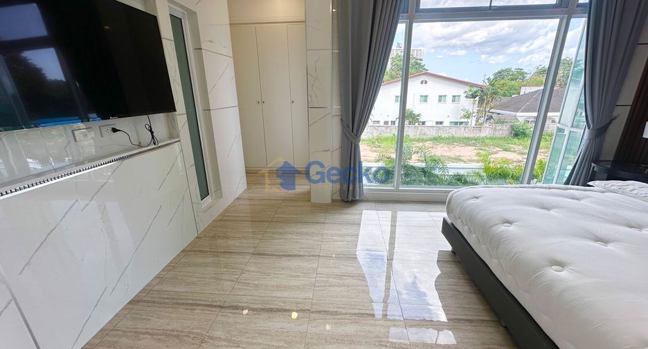 For rent 6 bedrooms house in South Pattaya, Pattaya