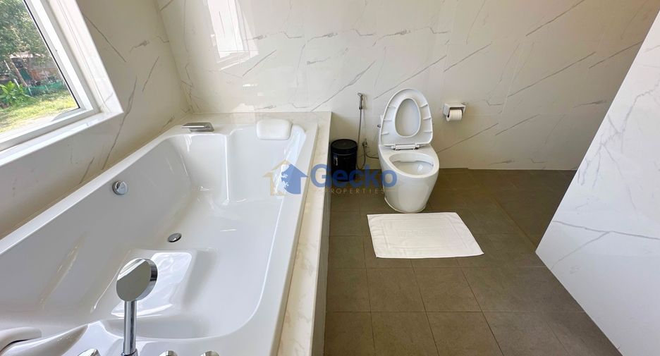 For rent 6 bedrooms house in South Pattaya, Pattaya