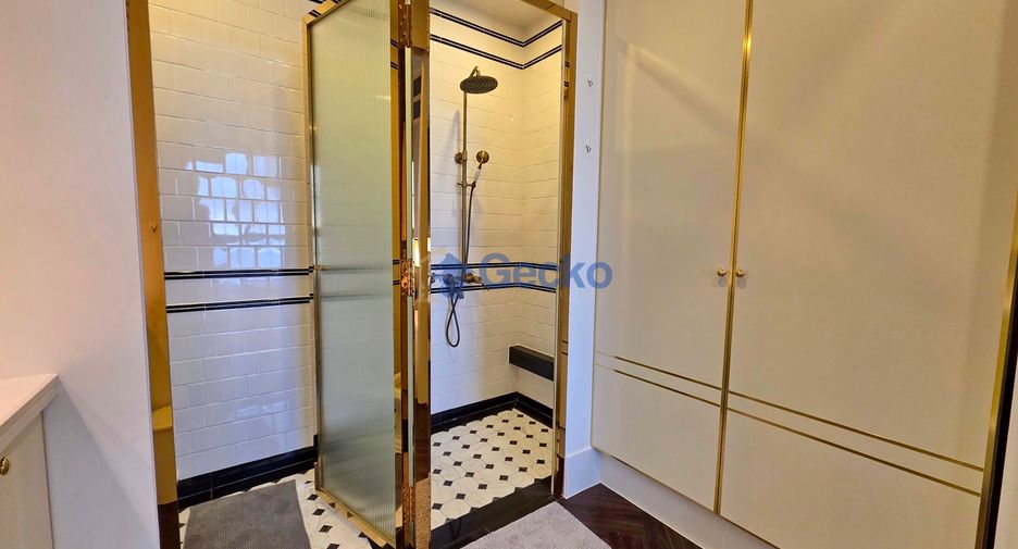 For rent 2 bedrooms condo in Sattahip, Chonburi