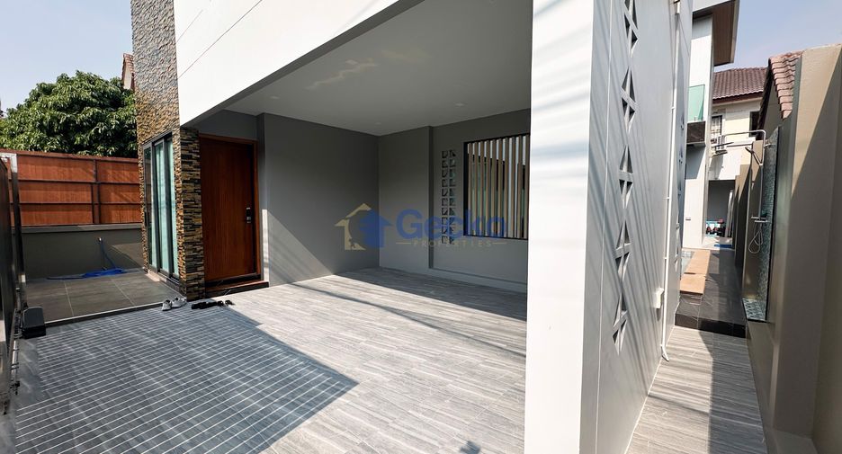 For sale 3 bedrooms house in East Pattaya, Pattaya
