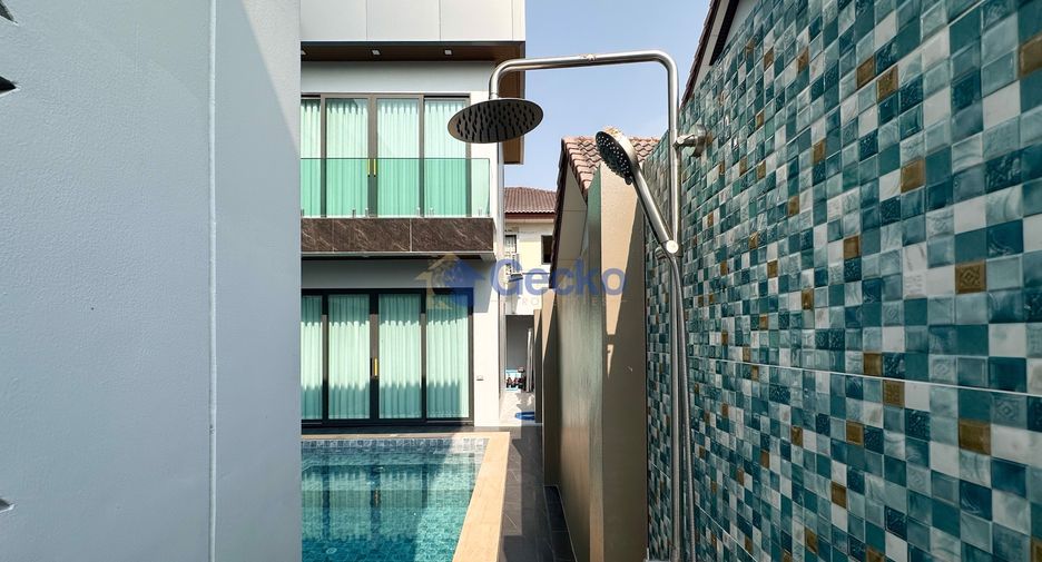 For sale 3 bedrooms house in East Pattaya, Pattaya