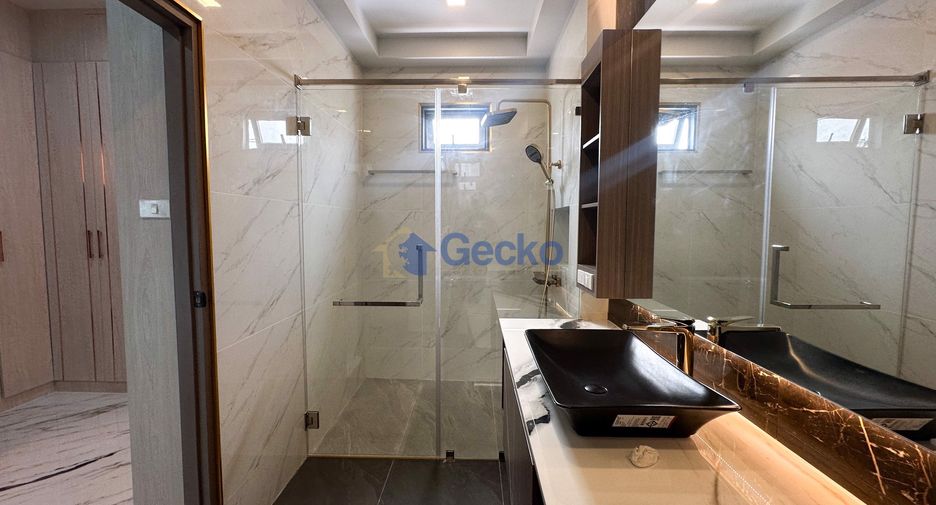 For sale 3 bedrooms house in East Pattaya, Pattaya