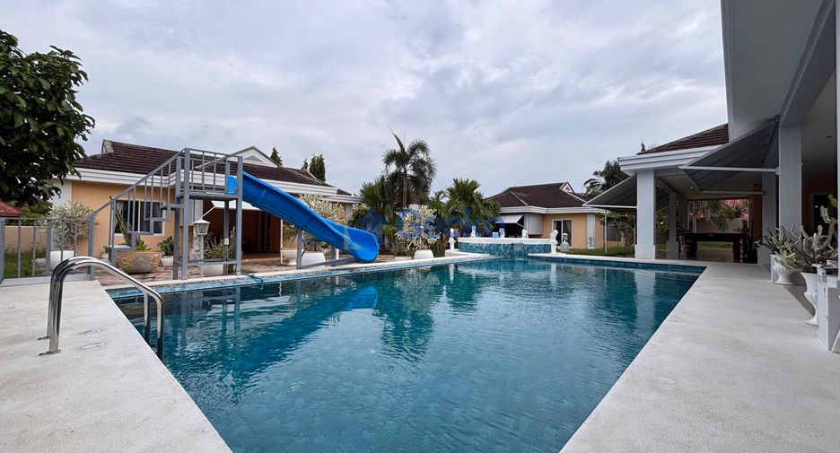 Casa en alquiler de 8 habitaciones en East Pattaya, Pattaya