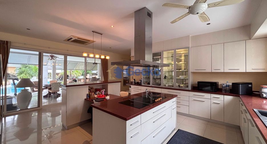 Casa en alquiler de 8 habitaciones en East Pattaya, Pattaya