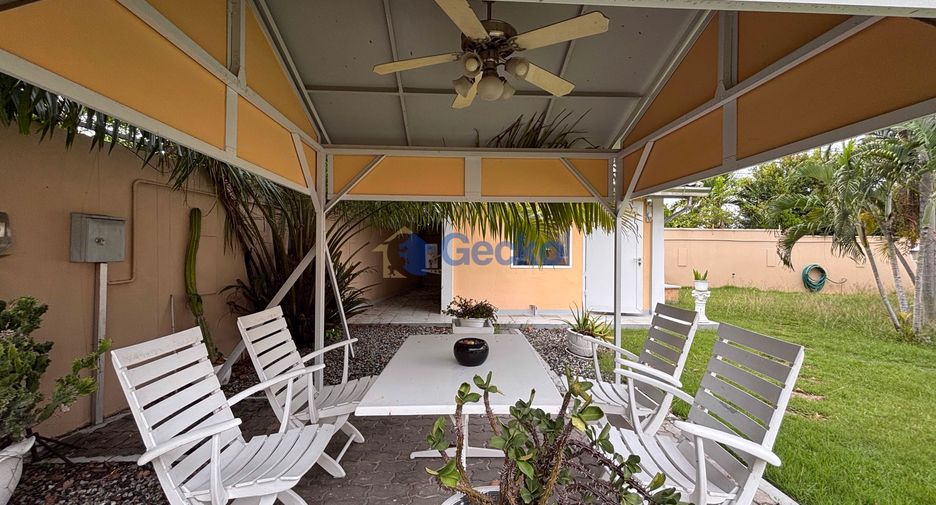 Casa en alquiler de 8 habitaciones en East Pattaya, Pattaya