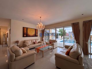 For rent 8 bedrooms house in Bang Lamung, Chonburi