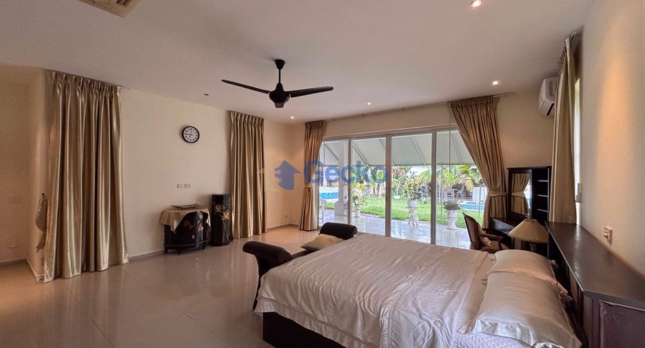 Casa en alquiler de 8 habitaciones en East Pattaya, Pattaya