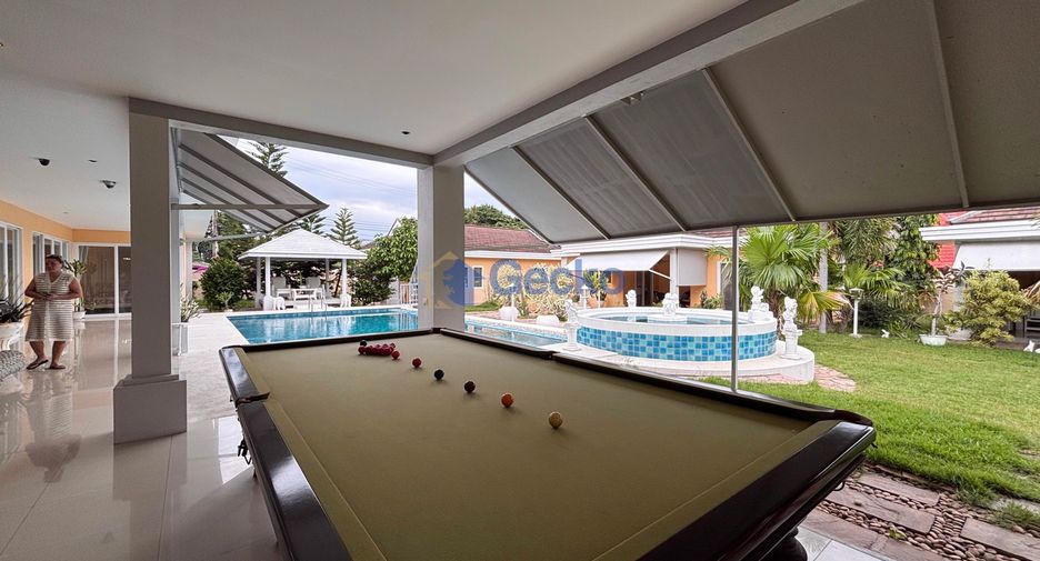 Casa en alquiler de 8 habitaciones en East Pattaya, Pattaya