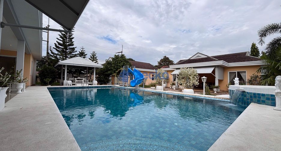 Casa en alquiler de 8 habitaciones en East Pattaya, Pattaya