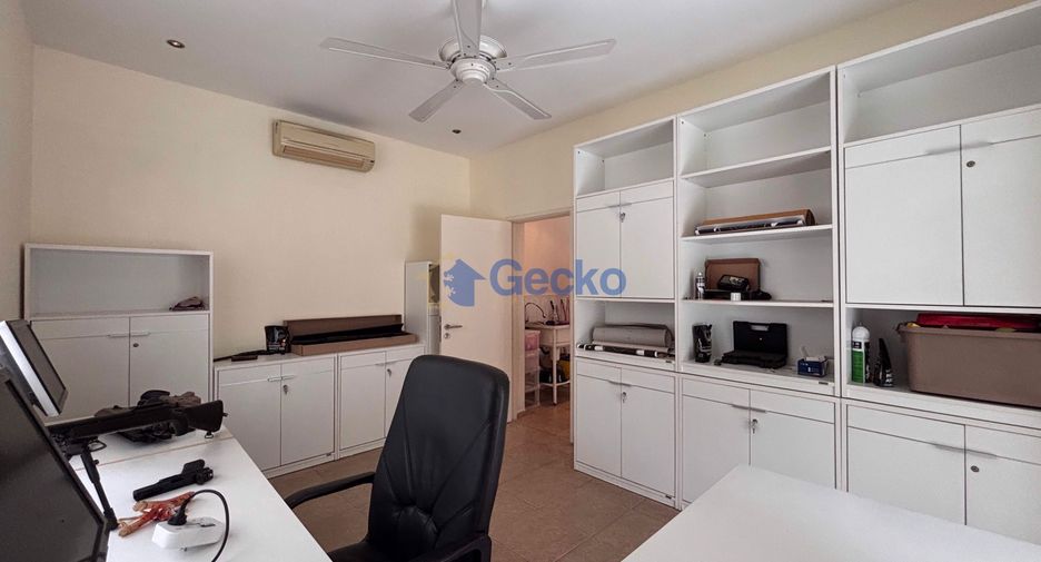 Casa en alquiler de 8 habitaciones en East Pattaya, Pattaya