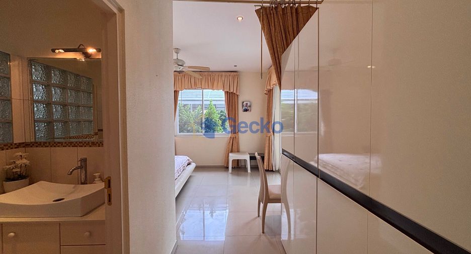 Casa en alquiler de 8 habitaciones en East Pattaya, Pattaya