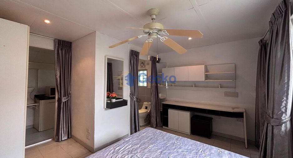 Casa en alquiler de 8 habitaciones en East Pattaya, Pattaya