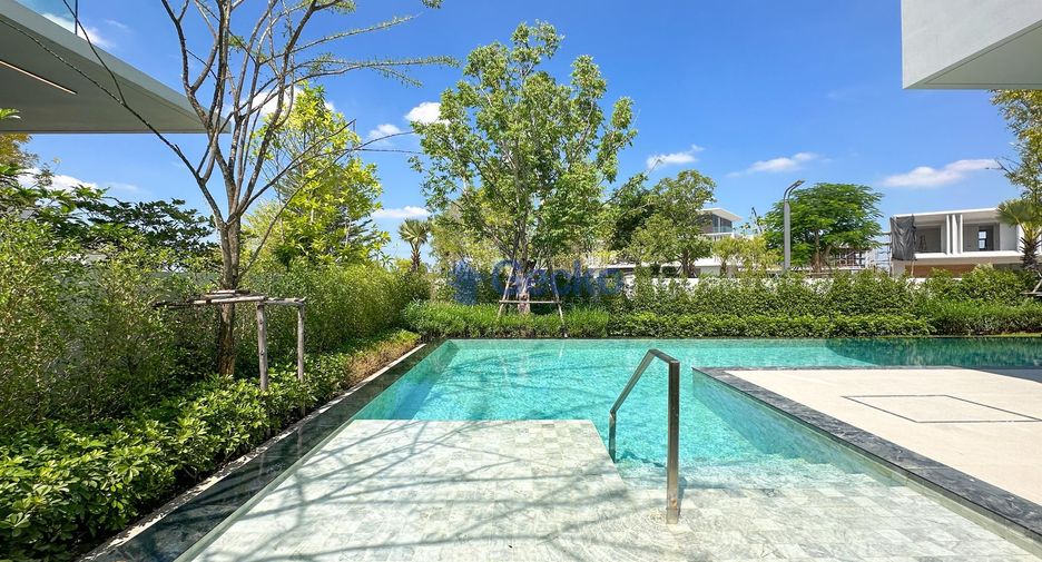 For sale 4 bedrooms house in Huay Yai, Pattaya