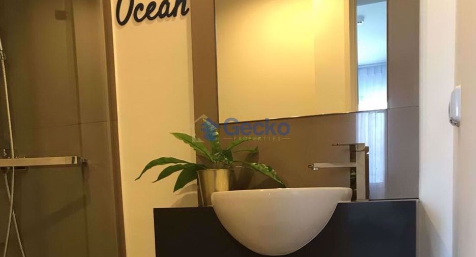 For rent 2 bedrooms condo in Pratumnak, Pattaya