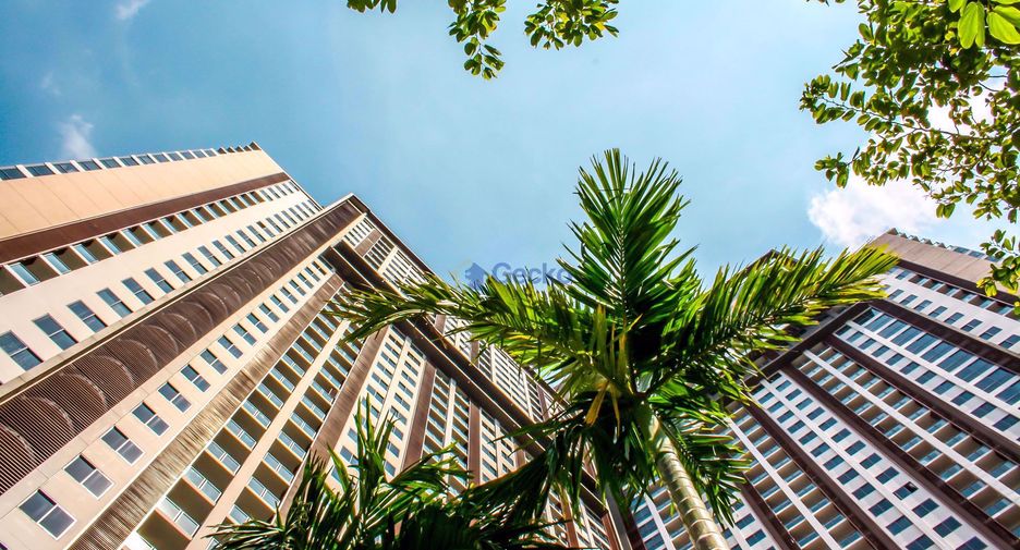 For rent 2 bedrooms condo in Pratumnak, Pattaya