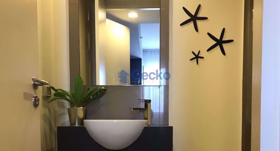 For rent 2 bedrooms condo in Pratumnak, Pattaya