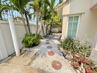 For sale 3 bedrooms house in Bang Lamung, Chonburi