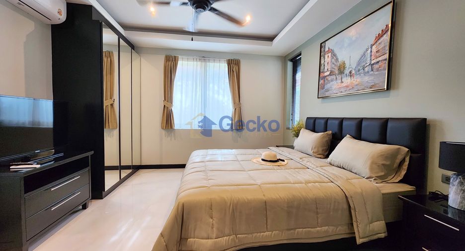 For sale 4 bedrooms house in East Pattaya, Pattaya