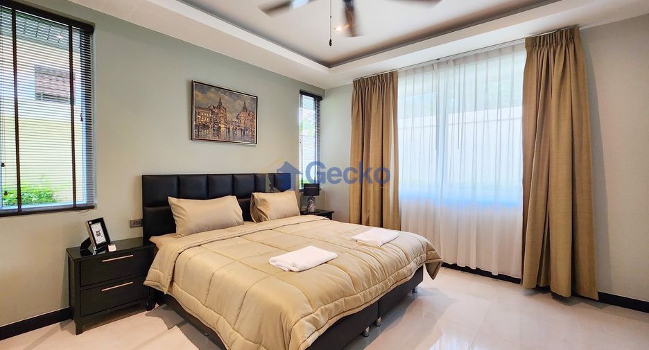 For sale 4 bedrooms house in East Pattaya, Pattaya