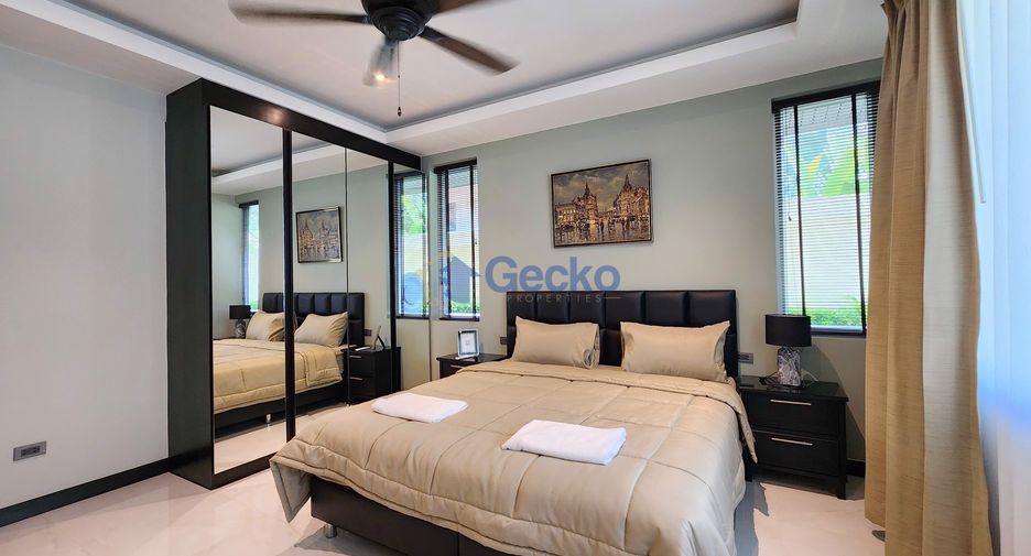 For sale 4 bedrooms house in East Pattaya, Pattaya