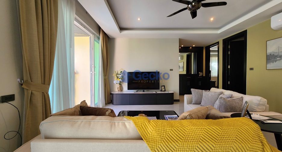 For sale 4 bedrooms house in East Pattaya, Pattaya