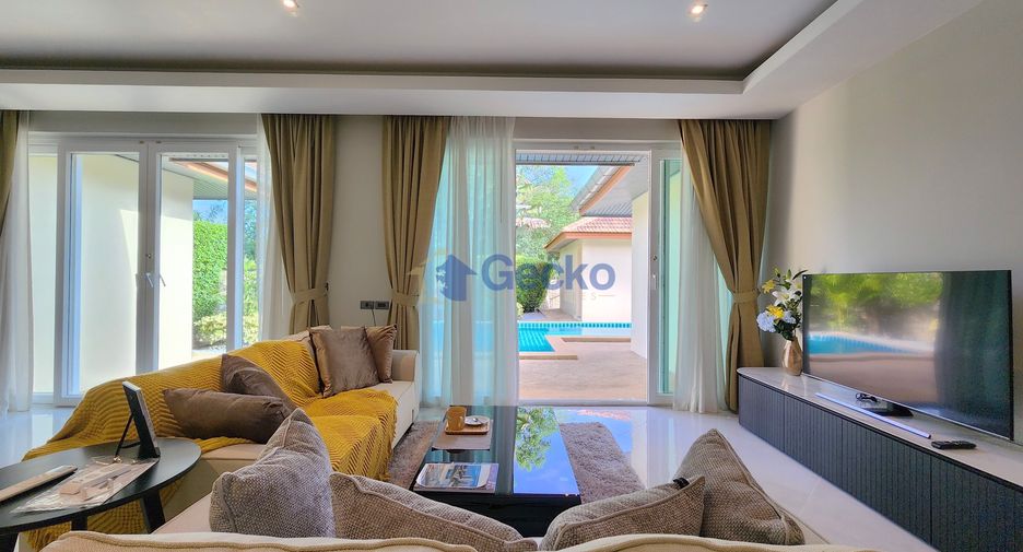 For sale 4 bedrooms house in East Pattaya, Pattaya