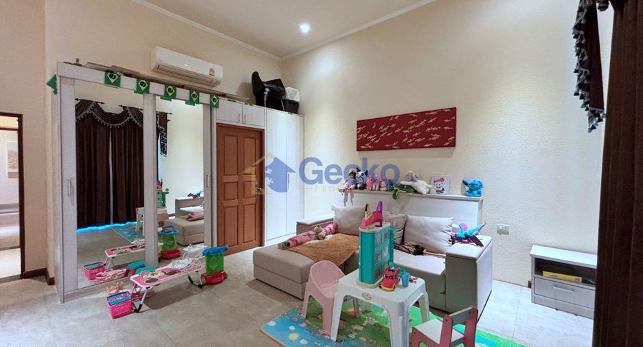 For rent and for sale 5 bedrooms house in East Pattaya, Pattaya