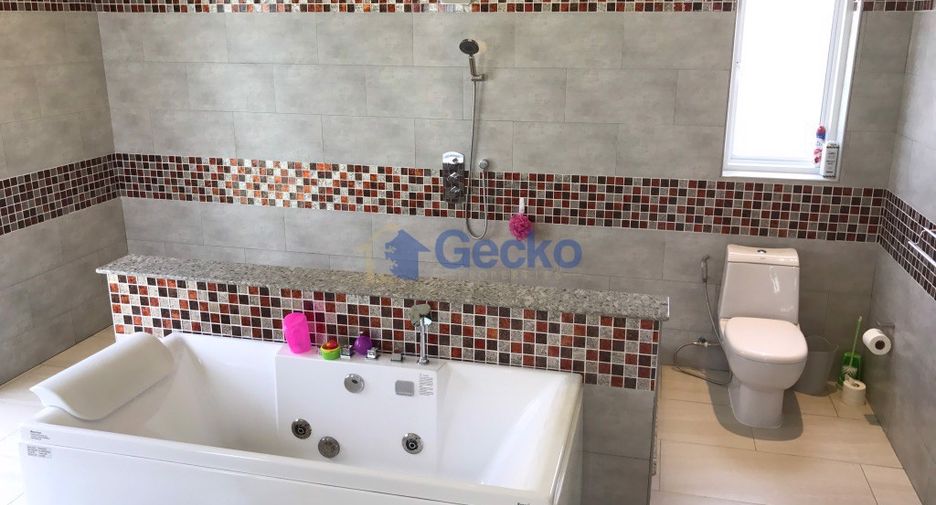 For rent and for sale 5 bedrooms house in East Pattaya, Pattaya
