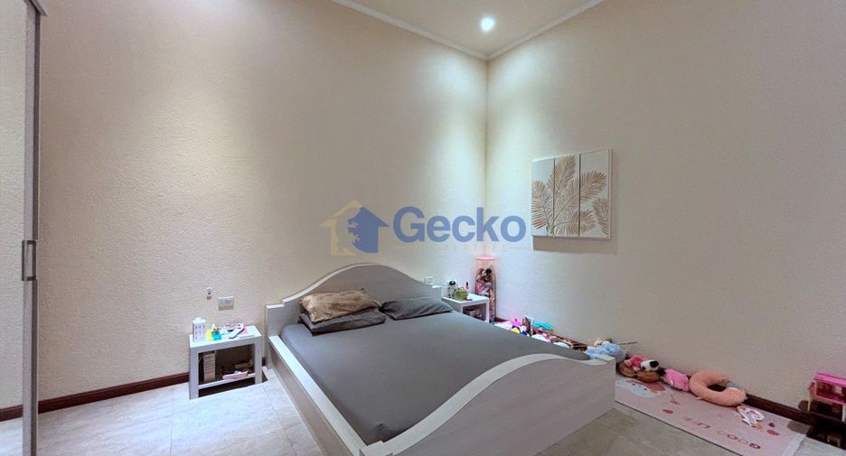 For rent and for sale 5 bedrooms house in East Pattaya, Pattaya