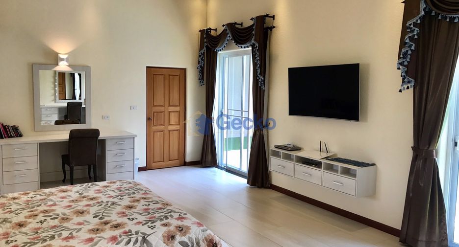 For rent and for sale 5 bedrooms house in East Pattaya, Pattaya
