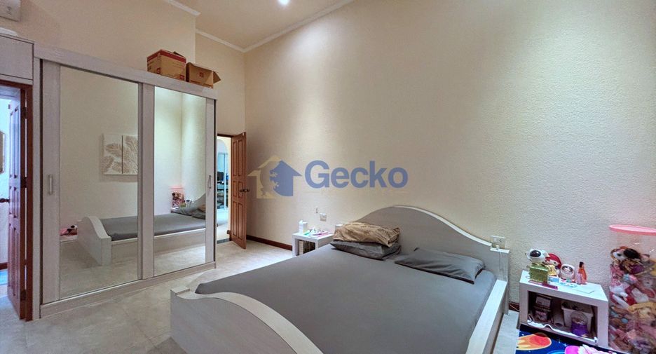 For rent and for sale 5 bedrooms house in East Pattaya, Pattaya
