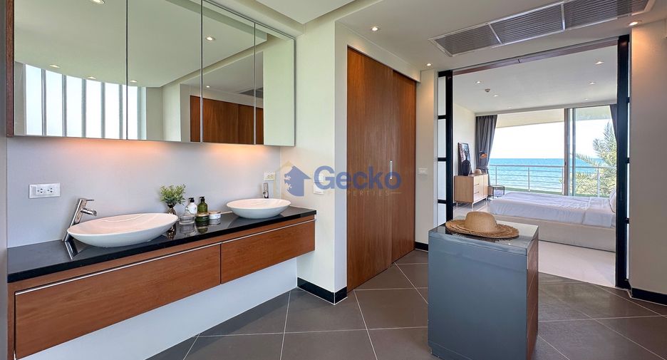 For rent and for sale 2 bedrooms condo in Sattahip, Chonburi