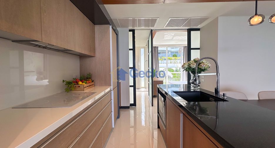 For rent and for sale 2 bedrooms condo in Sattahip, Chonburi