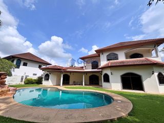 For rent 5 bedrooms house in Bang Lamung, Chonburi