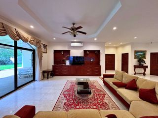 For rent 5 bedrooms house in Bang Lamung, Chonburi
