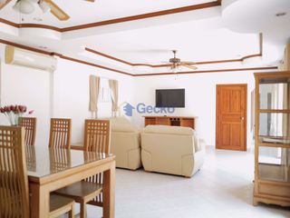 Haus zum Kauf mit 4 Zimmer in Bang Lamung, Chonburi
