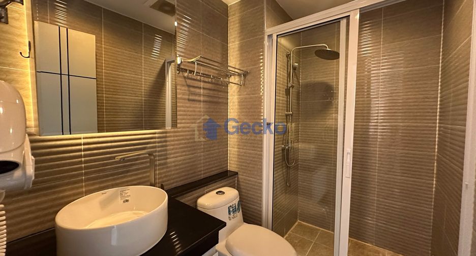 For sale 2 bedrooms condo in Jomtien, Pattaya