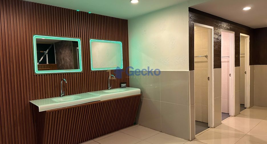 For sale 2 bedrooms condo in Jomtien, Pattaya