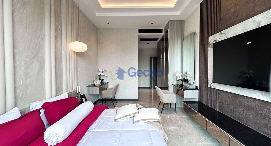 For sale 4 bedrooms house in East Pattaya, Pattaya