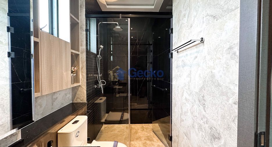 For sale 4 bedrooms house in East Pattaya, Pattaya