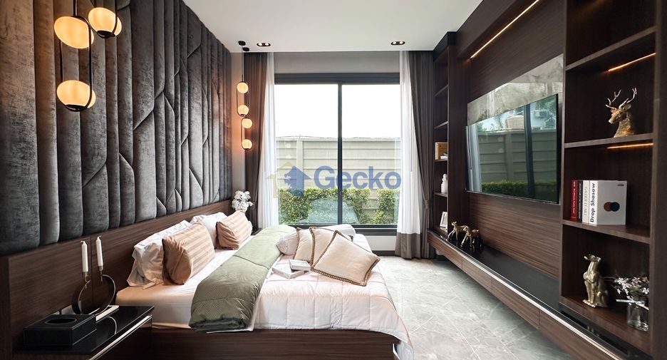 For sale 4 bedrooms house in East Pattaya, Pattaya