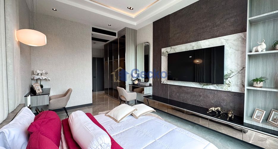 For sale 4 bedrooms house in East Pattaya, Pattaya