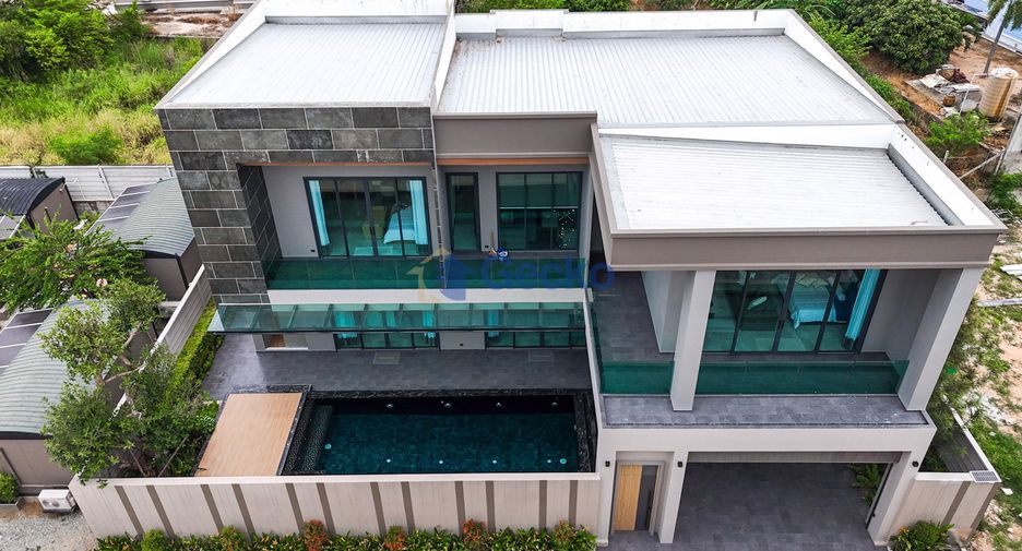 For sale 4 bedrooms house in East Pattaya, Pattaya